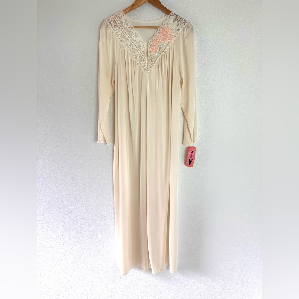 Vintage new shadow line small peignoir robe nylon read!